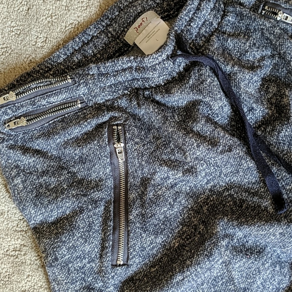 Jogger - Picture 2 of 3